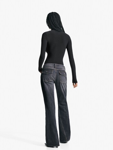 Bershka Koszula body w kolorze czarny