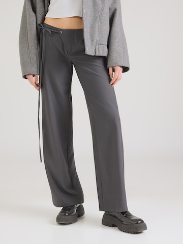 studioselect Regular Hose 'Helga' in Grau: Vorderseite