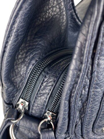 Kumixi Handbag in Blue