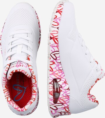 Sneaker bassa 'Loving Love' di SKECHERS in bianco