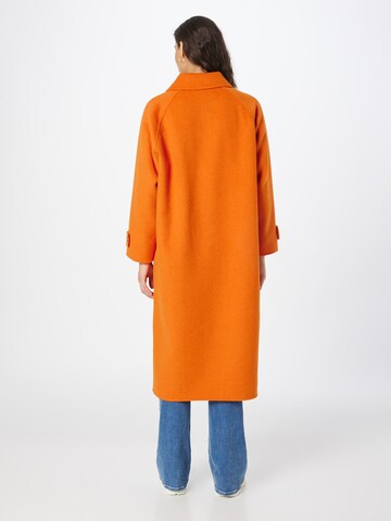 AMERICAN VINTAGE Ανοιξιάτικο και φθινοπωρινό παλτό 'DADOULOVE' σε πορτοκαλί
