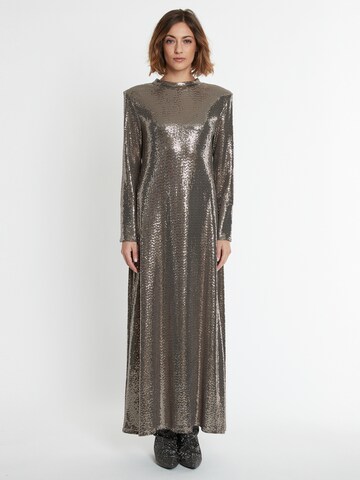 Robe de soirée 'Sagaty' Ana Alcazar en argent : devant