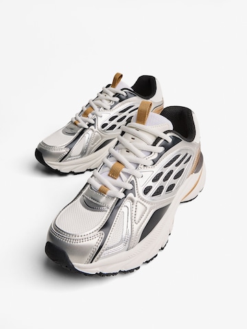 Bershka Sneakers in Mixed colors
