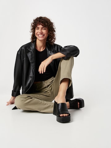 ONLY regular Τζιν cargo 'EMILY' σε πράσινο