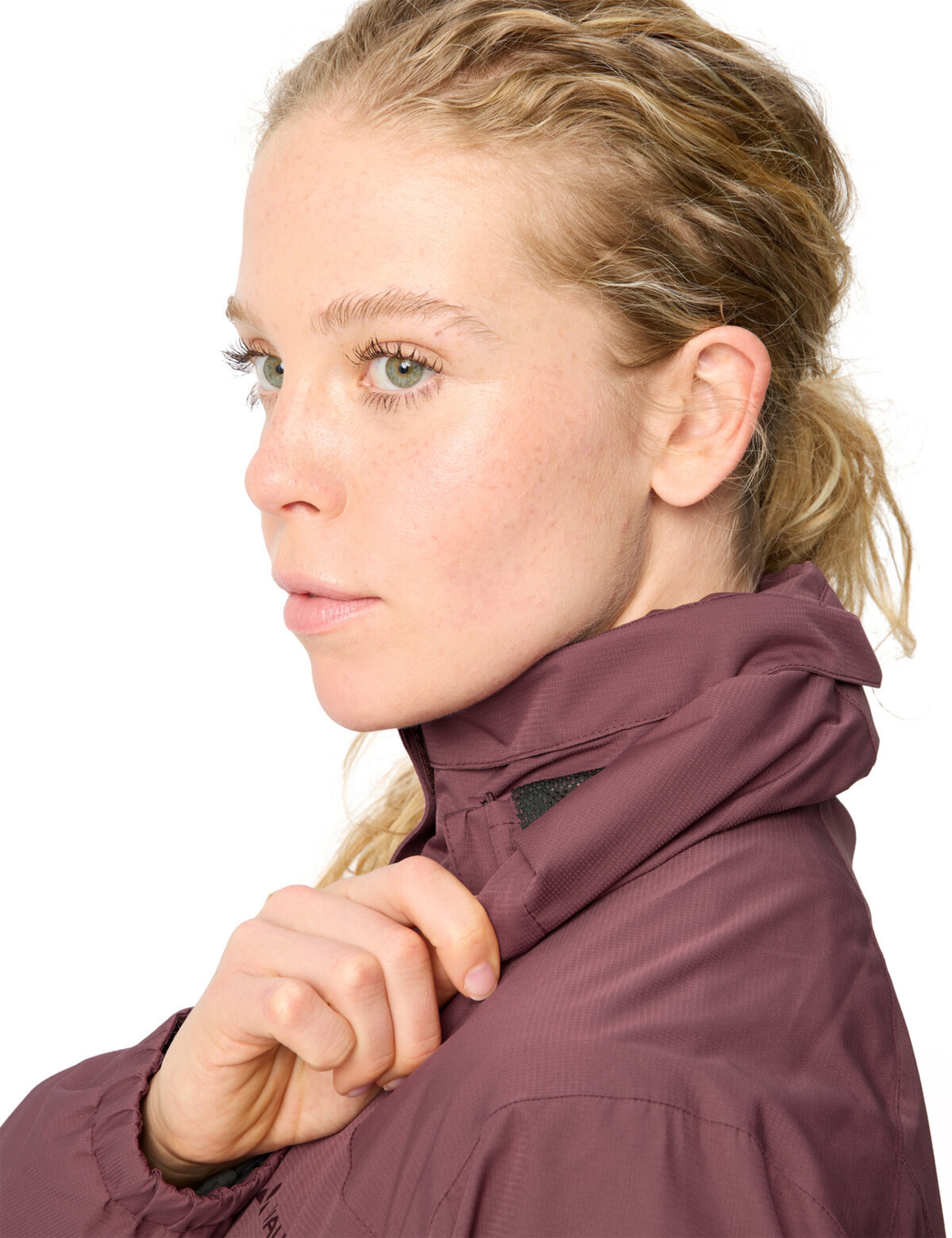 VAUDE Sports jacket 'Escape' in Red