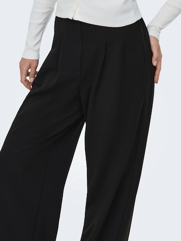 ONLY Wide leg Veckad byxa 'ONLCECILIA' i svart