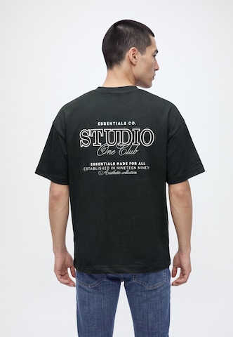 T-Shirt 'STUDIOS' BALMOHK en noir : devant
