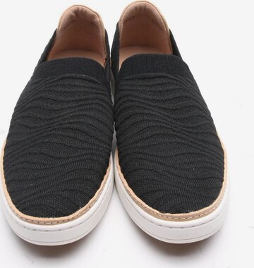UGG Flats & Loafers in 41 in Black