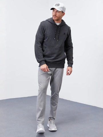 Felpa di Tommy Life in grigio