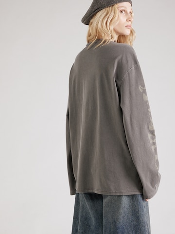 WEEKDAY - Camiseta talla grande en gris