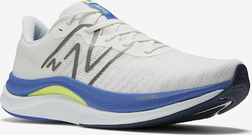 new balance Running shoe 'FuelCell Propel v4' in White