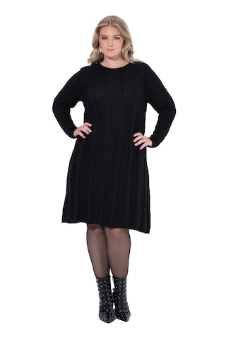 Robes en maille MIAMODA en noir : devant