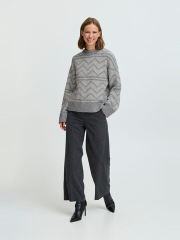 b.young - Pullover 'Omea' em cinzento