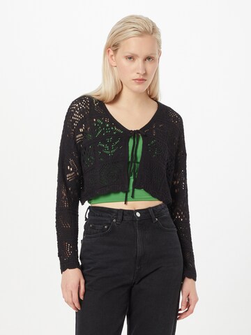 Hailys Strickjacke 'Nisa' in Schwarz: Vorderseite