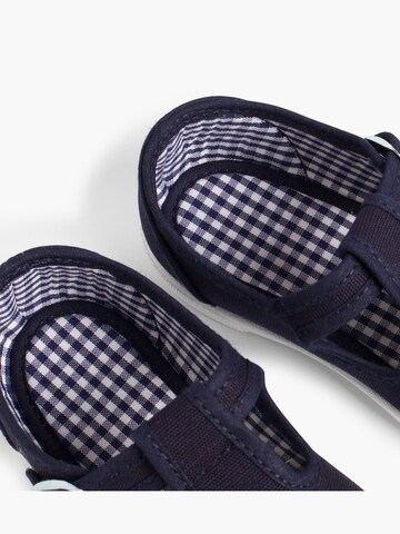 Pisamonas First-Step Shoes in Blue
