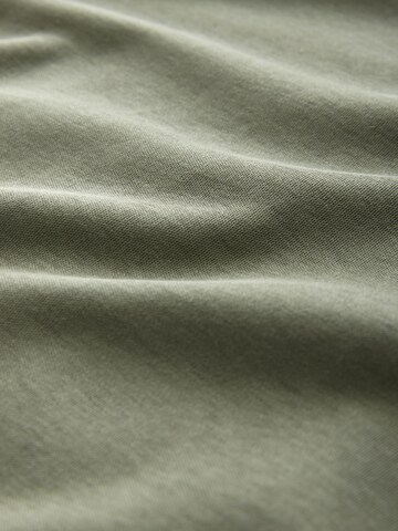 Next Shirt in Green