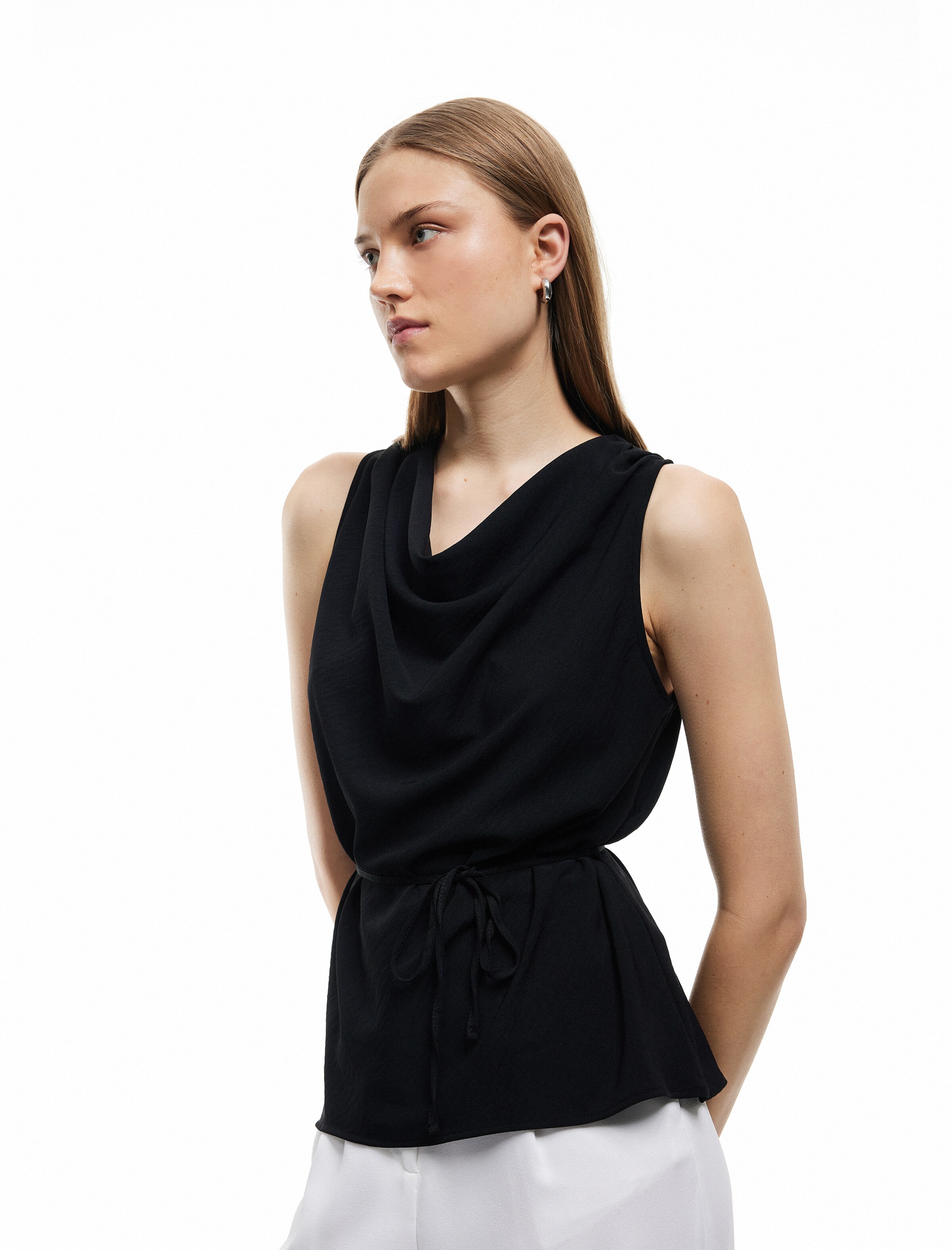 Koton Blouse in Black: front