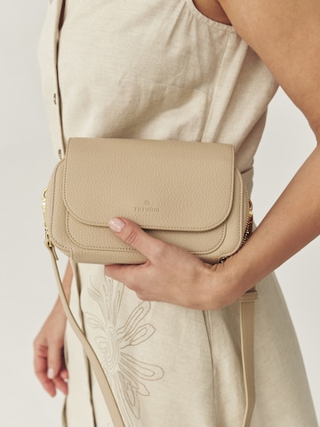 TATUUM Shoulder bag in Brown: front