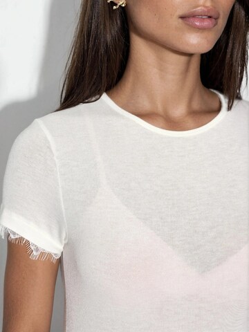 Busem Shirt in White