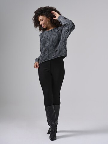 MISH Pullover 'Stacy' i grå