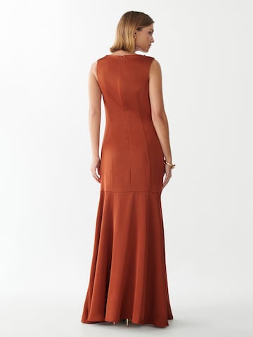 Willa - Vestido 'Illia' en marrón