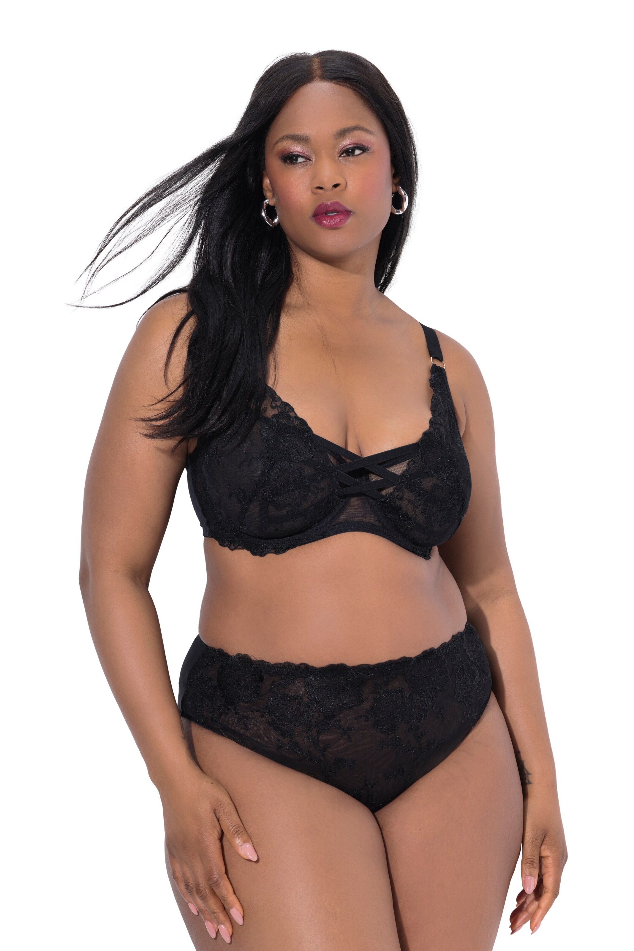 TruYou Panty in Black: front