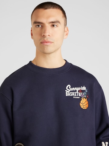 Les Deux Sweatshirt 'Route' in Blue