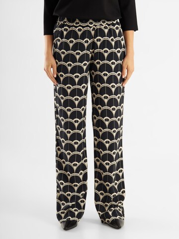 Jascha Stockholm Regular Trousers in Black: front