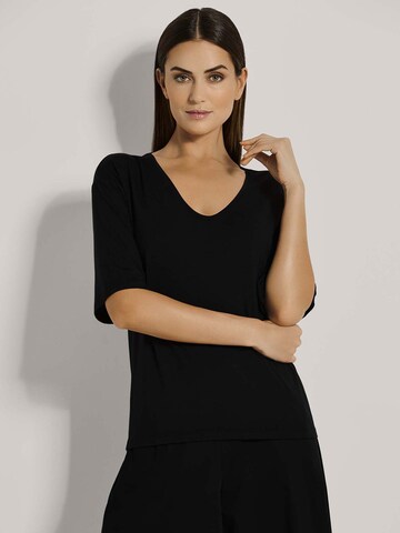 MADELEINE Shirt in Zwart: voorkant