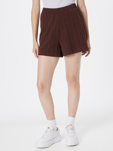 ABOUT YOU Regular Shorts 'Giona' in Braun: predná strana