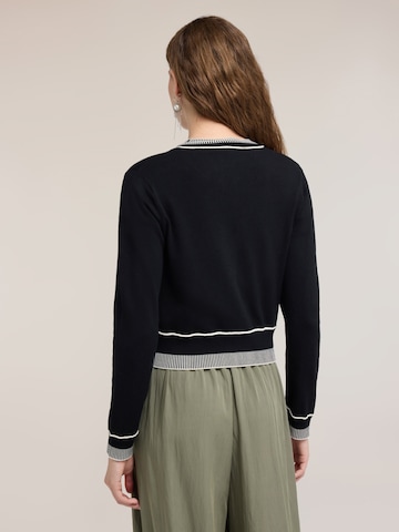 MOTIVI - Jersey en negro