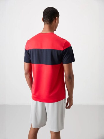 Tommy Life Functioneel shirt in Rood