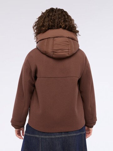 Manteau d’hiver Fiorella Rubino en marron