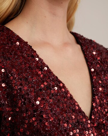 WE Fashion Dress in Red