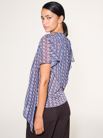 Next - Blusa em azul