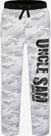 UNCLE SAM Regular Pants in White: front