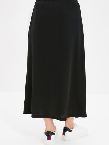 Trendyol Seelik, värv must