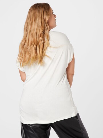 balts ABOUT YOU Curvy T-Krekls 'Maja'