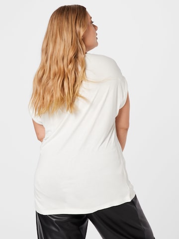 T-shirt 'Maja' ABOUT YOU Curvy en blanc