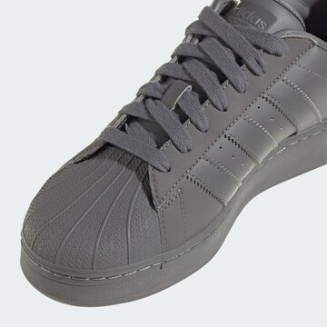 ADIDAS ORIGINALS Sneakers 'Superstar XLG' in Grey