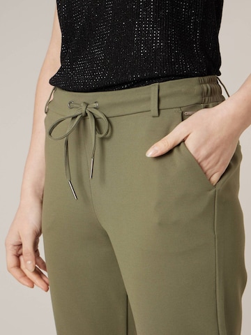 Regular Pantalon Deeluxe en vert