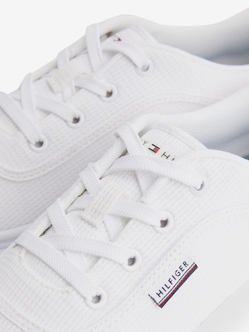 TOMMY HILFIGER Sneaker 'Core' in Weiß