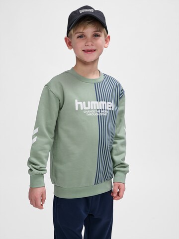 Hummel Sweatshirt in Green: front