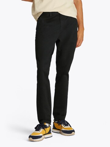 regular Pantaloni chino 'AUSTIN' di Tommy Jeans in nero: frontale
