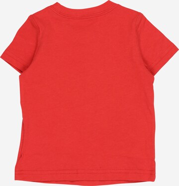 T-Shirt 'SHARKVENTURE' Carter's en rouge