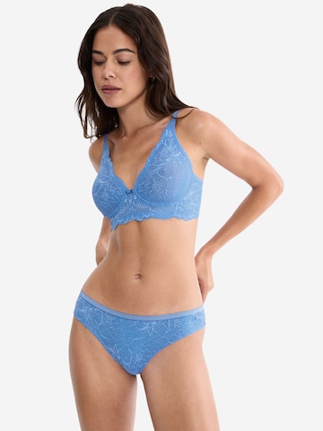 TRIUMPH T-shirt Bra ' Red Label Amourette Charm ' in Blue: front