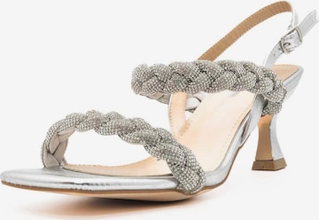 KAMMI Sandals in Silver: front