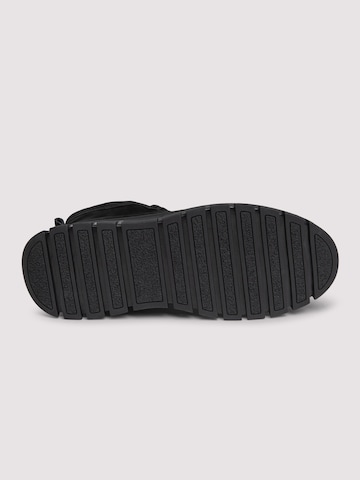 Ombre - Botas con cordones en negro