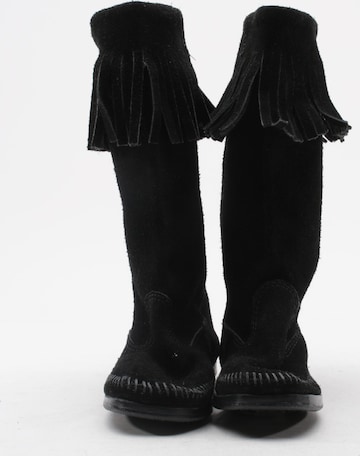 Minnetonka Dress Boots in 36 in Black