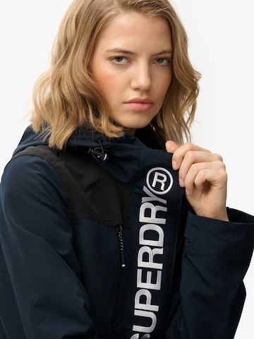 Superdry - Chaqueta funcional en azul